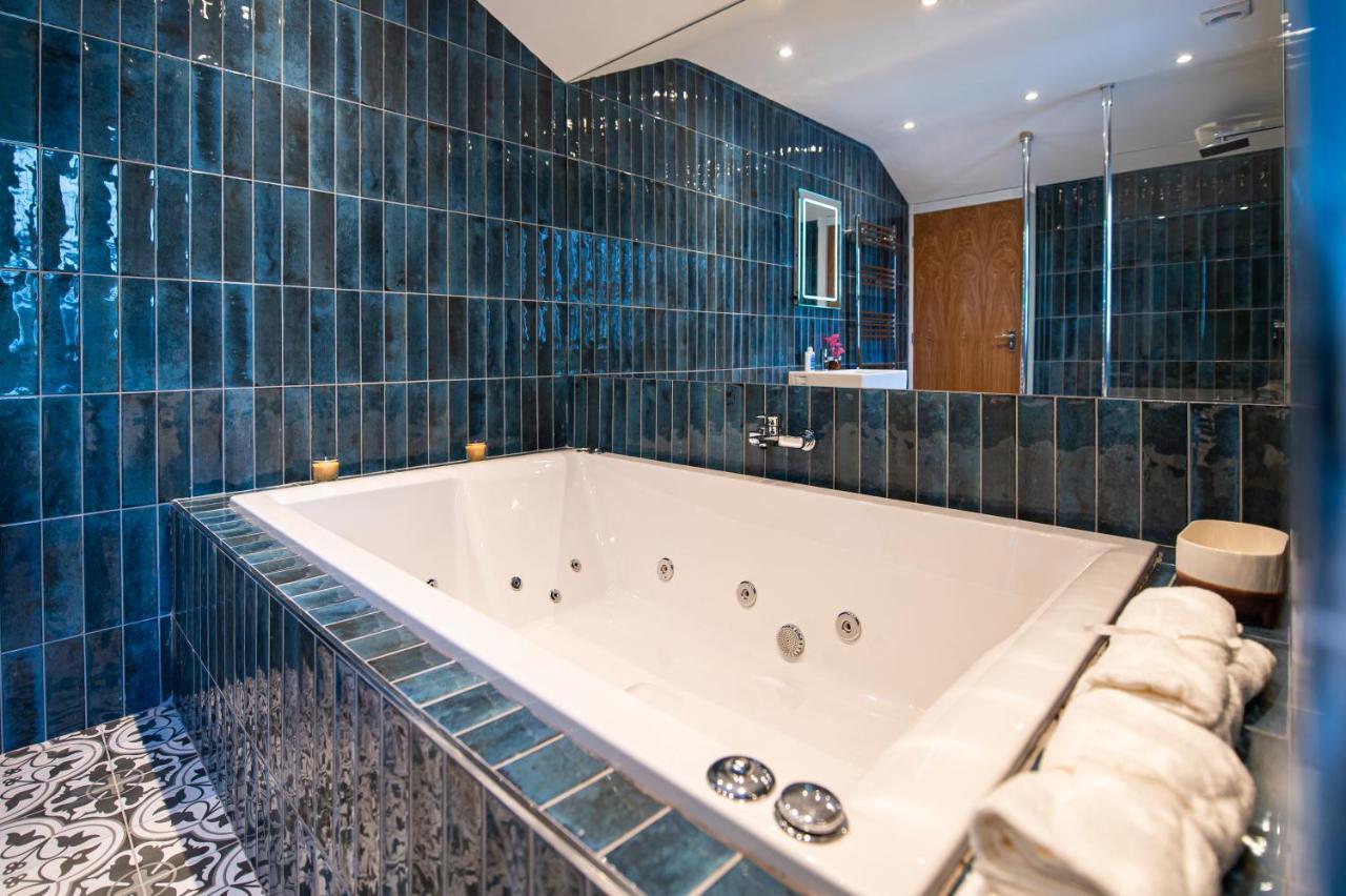 The Nest - Luxury 16 Person Apt W Jacuzzi & Parking 블랙풀 외부 사진