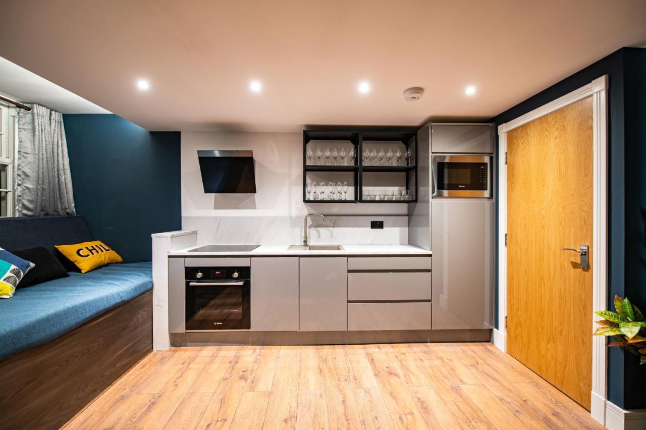The Nest - Luxury 16 Person Apt W Jacuzzi & Parking 블랙풀 외부 사진