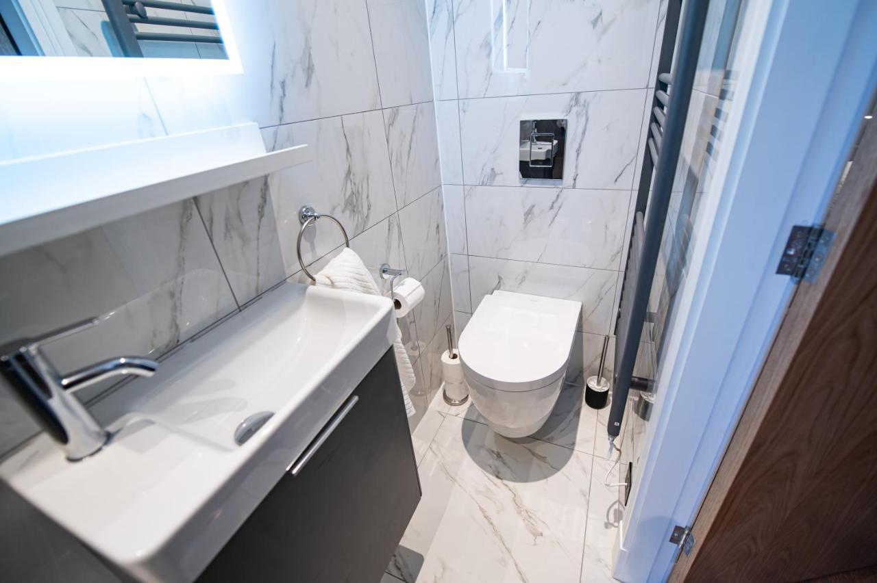 The Nest - Luxury 16 Person Apt W Jacuzzi & Parking 블랙풀 외부 사진