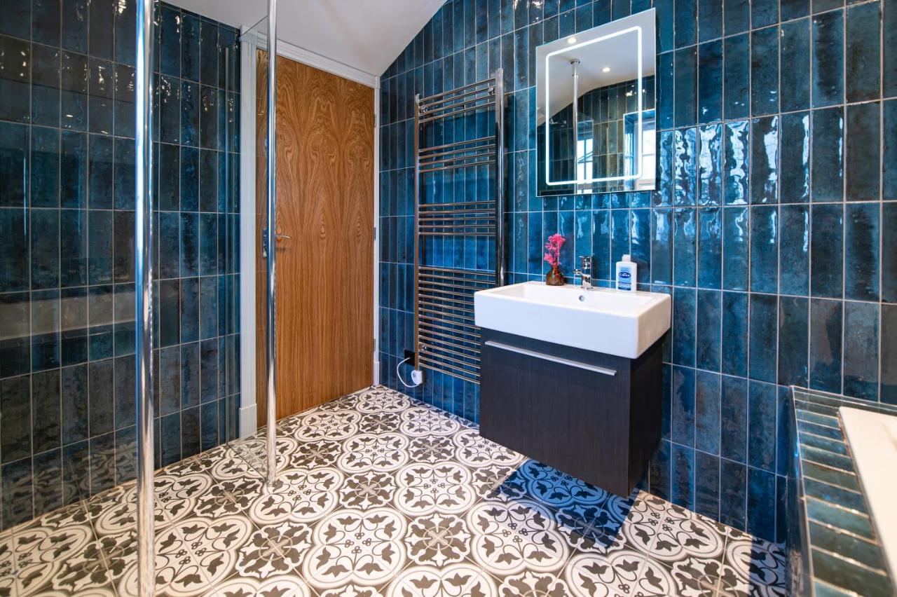 The Nest - Luxury 16 Person Apt W Jacuzzi & Parking 블랙풀 외부 사진