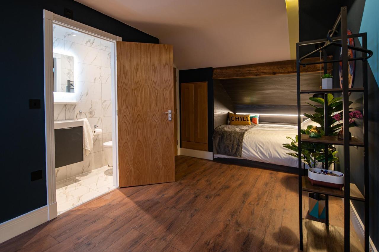 The Nest - Luxury 16 Person Apt W Jacuzzi & Parking 블랙풀 외부 사진